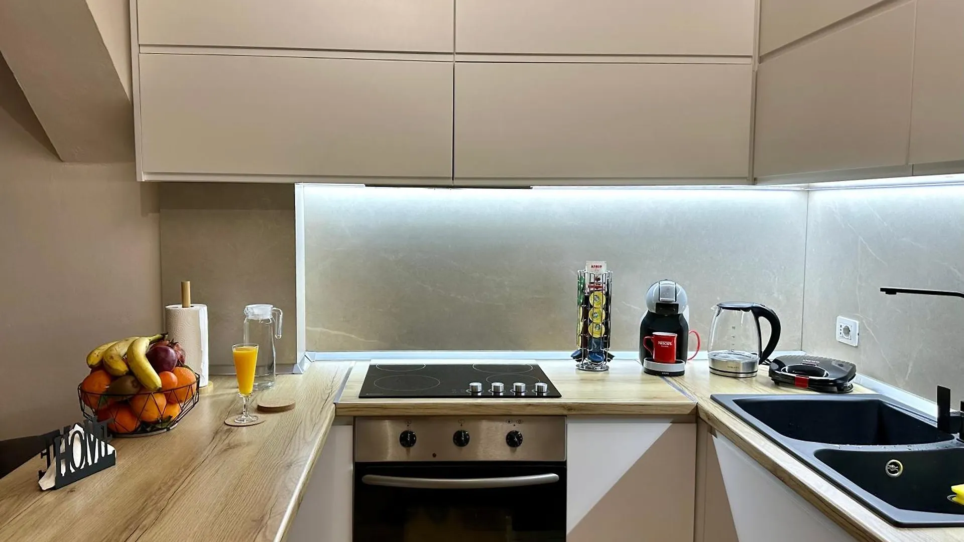 Skyview Oasis Premium Apartment Τίρανα 0*,  Αλβανία