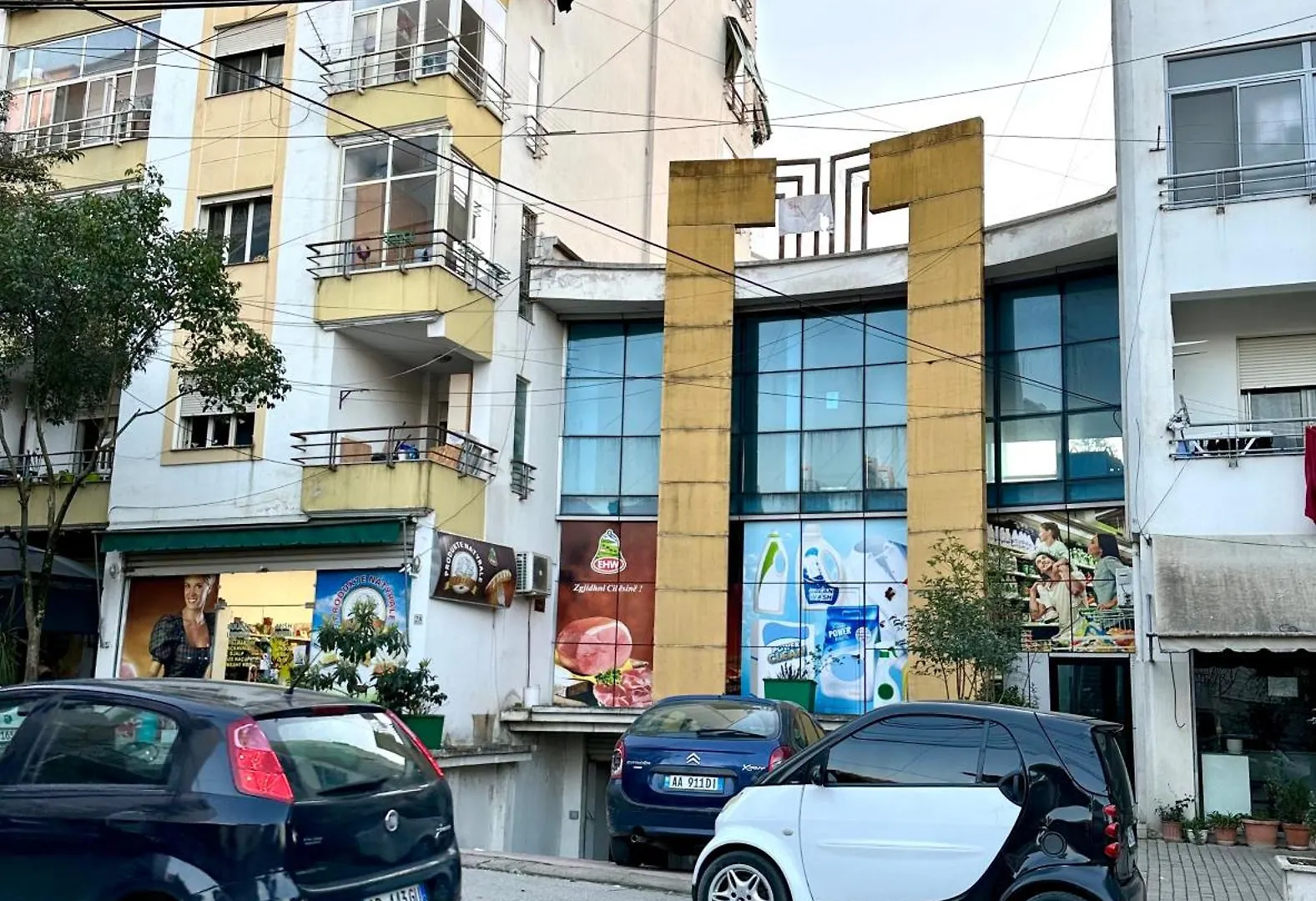 Skyview Oasis Premium Apartment Τίρανα